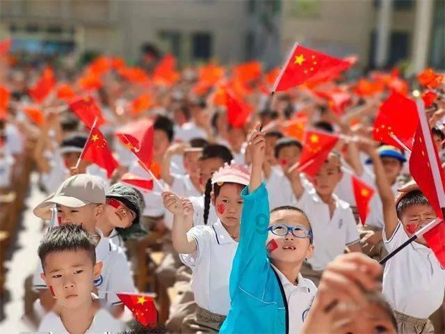 海滩小镇逃生